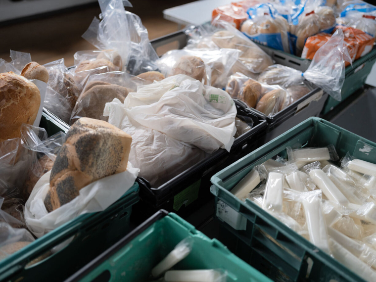 Bread and bakery products in bags