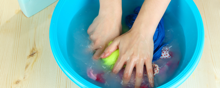 Plastic washing up bowl