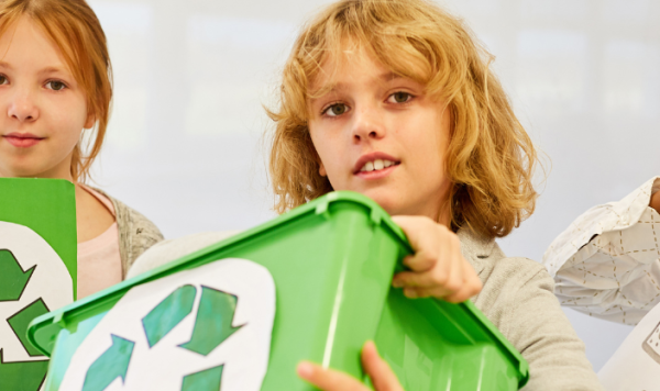 Children recycling